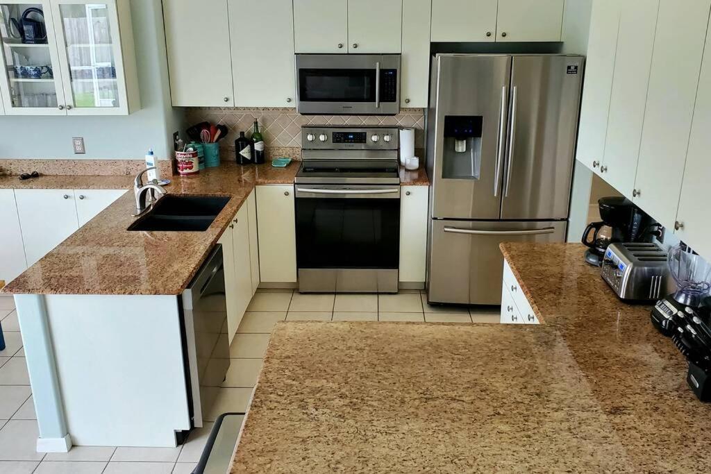 Our Beautiful Florida Vacation Home With Heated Pool Port St. Lucie Екстериор снимка