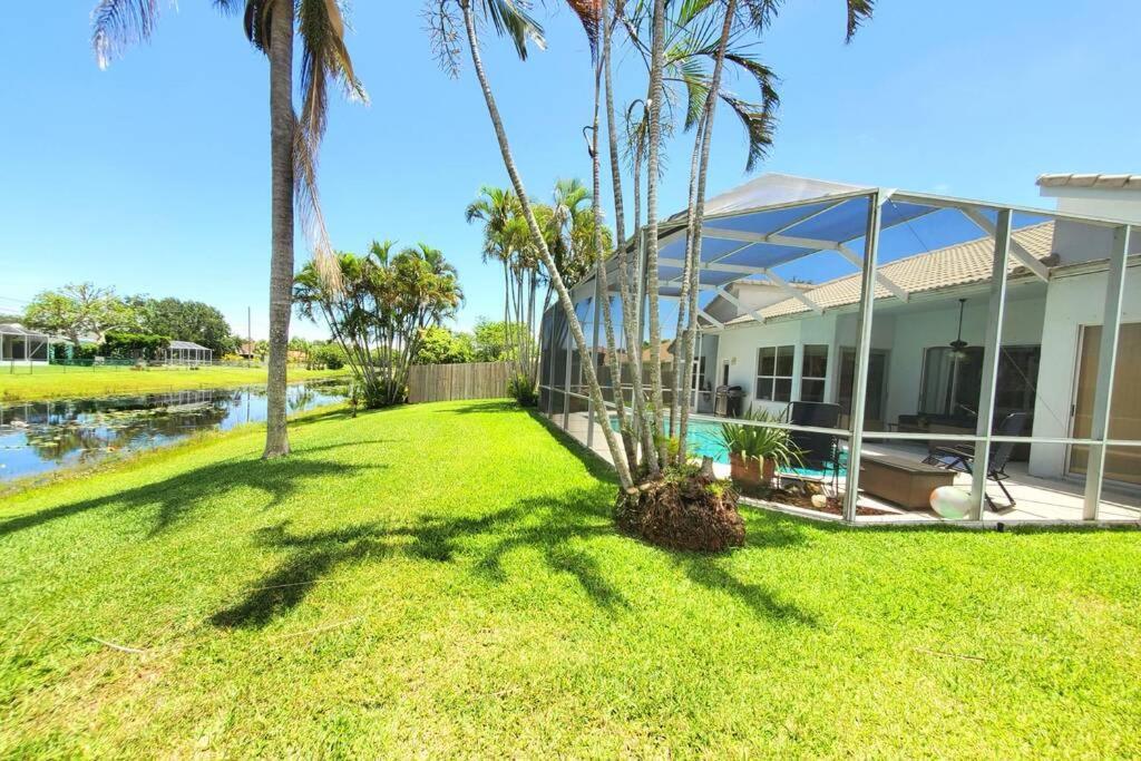 Our Beautiful Florida Vacation Home With Heated Pool Port St. Lucie Екстериор снимка